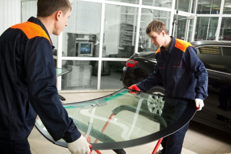 Why Mobile Windshield Repair and Replacement is Safe?