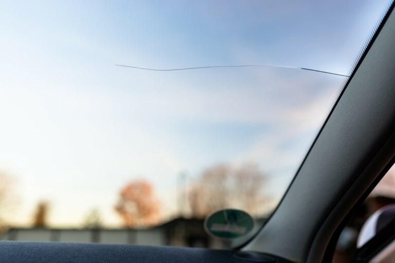 When Should You Repair or Replace a Damaged Windshield?