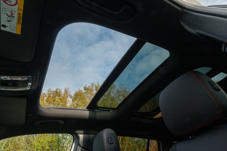 The Steps a Glass Repair Shop Takes When Completing a Sunroof Repair in League City, Texas – Imperium Auto Glass